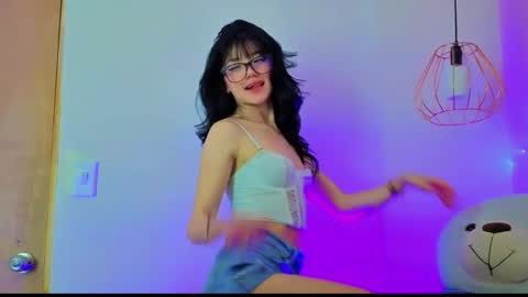 Snapshot of april_bennett chatting on June 2026 11:54:01 AM online show from June 2026 11:54:01 AM