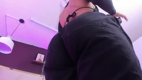 April online show from October 2025 12:04:02 PM