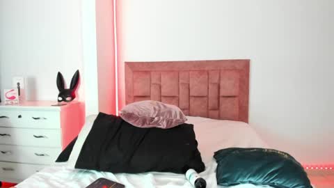april collinsxx online show from May 2026 11:12:03 PM