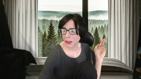 Snapshot of april_show_her chatting on December 2024 05:31:02 AM April Strife online show from December 2024 05:31:02 AM