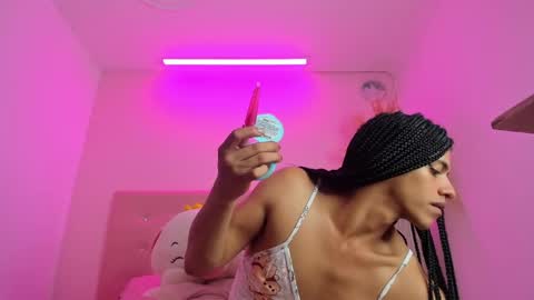 Snapshot of aprill_fox chatting on February 2025 02:13:02 PM aprill_fox online show from February 2025 02:13:02 PM