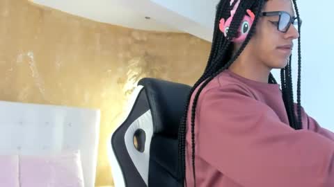 Snapshot of aprill_fox chatting on February 2025 03:04:01 AM aprill_fox online show from February 2025 03:04:01 AM