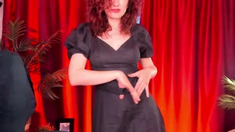 aprill_o_nill online show from May 2026 04:15:02 PM