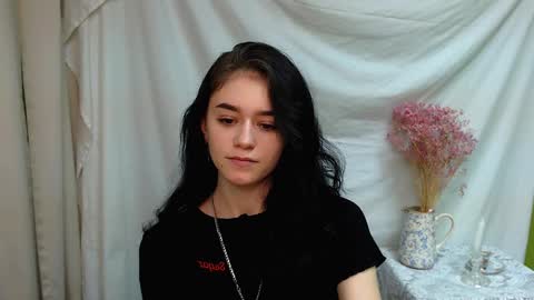 Aprill online show from December 2024 01:38:02 PM