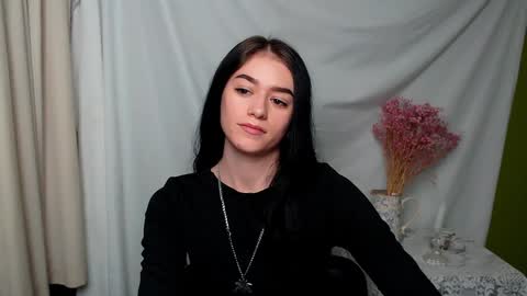 Aprill online show from January 2025 01:52:02 PM