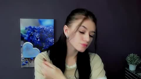 Aprill online show from February 2025 03:30:02 PM