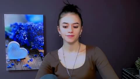 Aprill online show from March 2025 02:32:02 PM