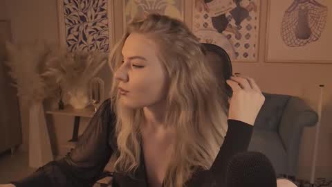 April. All year round.  online show from January 2026 10:26:01 PM