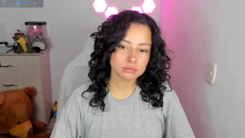 aqua emilly online show from December 2025 11:23:02 PM