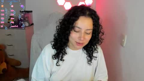 aqua emilly online show from February 2026 11:22:01 PM