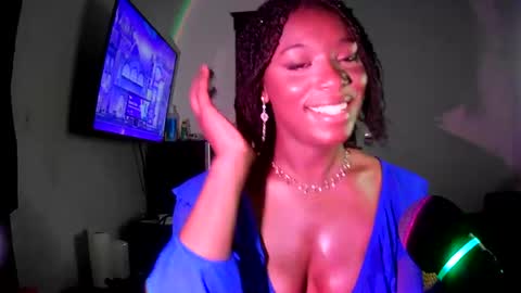 Snapshot of aquaesse chatting on June 2026 01:10:01 AM Aquaesse online show from June 2026 01:10:01 AM