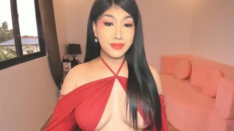Snapshot of aqueenofcumxx chatting on August 2026 05:06:02 AM Alicia online show from August 2026 05:06:02 AM