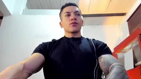 Jonathan online show from November 2025 07:13:02 PM