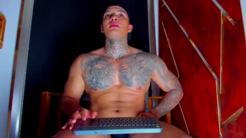 Snapshot of aquiles_elpapi chatting on May 2026 03:57:01 AM AquilesElpapi online show from May 2026 03:57:01 AM