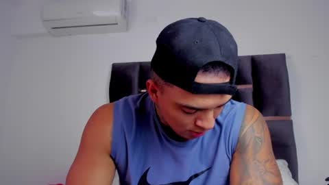 Snapshot of aquiles_elpapi chatting on June 2026 05:49:02 PM AquilesElpapi online show from June 2026 05:49:02 PM