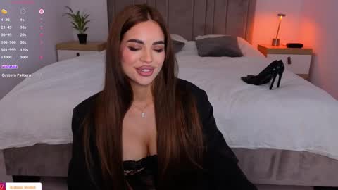 IsaBella online show from November 2025 09:19:02 AM