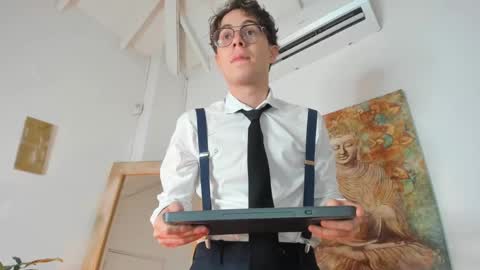 Archie online show from January 2025 12:20:02 PM