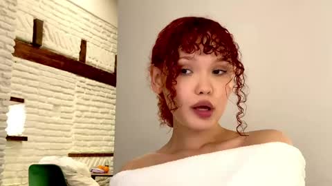 Aresha  online show from May 2026 12:04:02 AM
