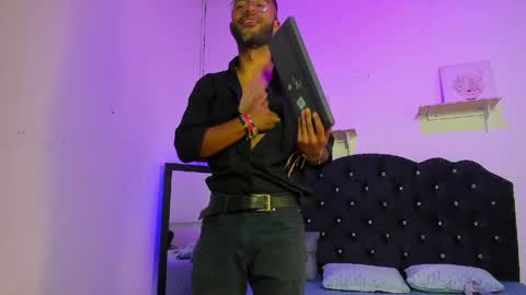 Alex Cortez online show from May 2026 09:21:01 PM