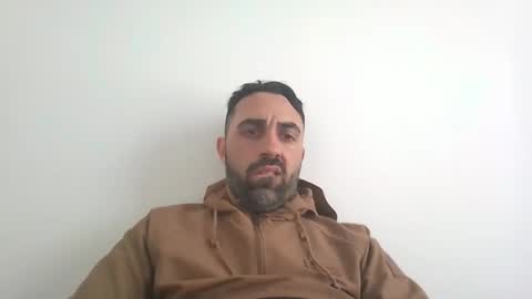 Snapshot of arg31 chatting on October 2025 06:01:01 PM arg31 online show from October 2025 06:01:01 PM