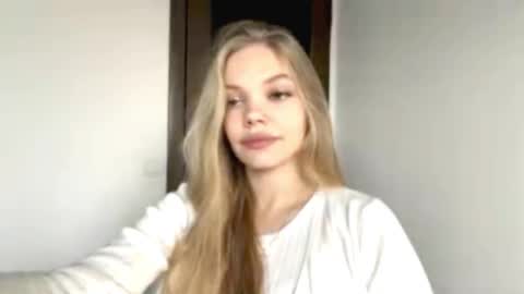 Amelia online show from November 2025 05:41:01 AM