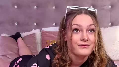 Ariel online show from December 2025 08:27:02 PM