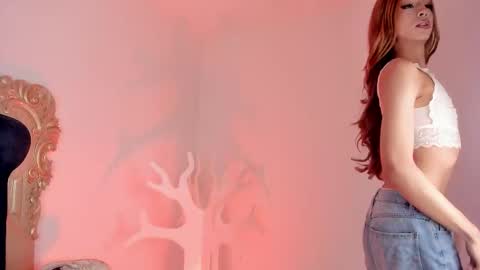 Ari  online show from November 2025 03:20:02 AM