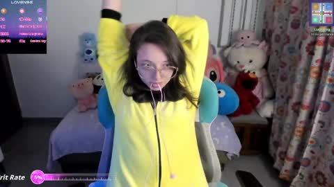 Snapshot of aria_alaia chatting on May 2026 02:19:01 AM Linda online show from May 2026 02:19:01 AM