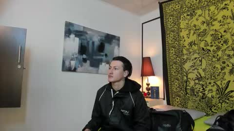 aria y orien  online show from October 2025 11:07:02 AM