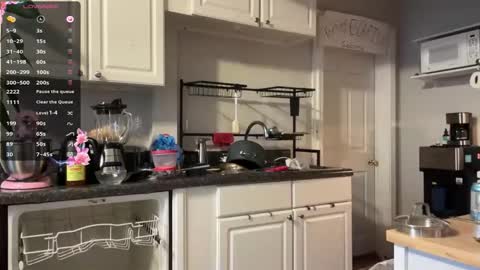 Snapshot of aria_fields_ chatting on October 2025 05:47:03 PM Aria Fields online show from October 2025 05:47:03 PM