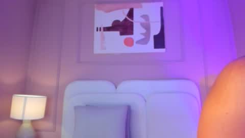 Aria  online show from November 2025 02:36:01 AM