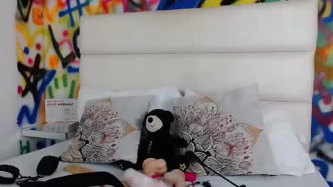 Snapshot of aria_martiin chatting on December 2024 11:56:02 AM aria online show from December 2024 11:56:02 AM