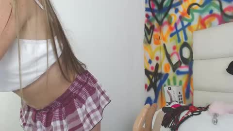 Snapshot of aria_martiin chatting on February 2025 03:05:01 PM aria online show from February 2025 03:05:01 PM