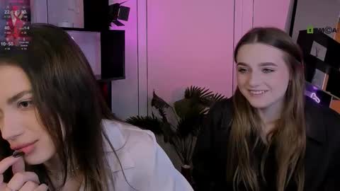 Snapshot of aria_moo chatting on November 2025 05:51:01 AM Luna online show from November 2025 05:51:01 AM