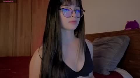 Snapshot of aria_mora chatting on June 2026 10:27:02 PM Roxxy online show from June 2026 10:27:02 PM