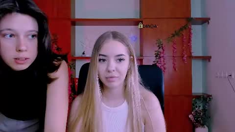 Snapshot of aria_wild_ chatting on June 2026 09:03:02 AM aria_wild_ online show from June 2026 09:03:02 AM