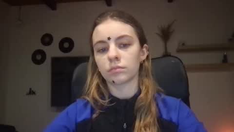 Snapshot of ariacreazy chatting on February 2025 09:42:02 PM AriaCreazy online show from February 2025 09:42:02 PM