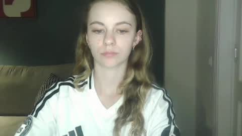 Snapshot of ariacreazy chatting on September 2025 08:33:01 PM AriaCreazy online show from September 2025 08:33:01 PM