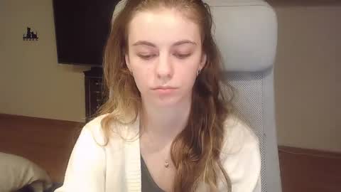 Snapshot of ariacreazy chatting on October 2025 08:20:02 PM AriaCreazy online show from October 2025 08:20:02 PM