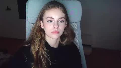 Snapshot of ariacreazy chatting on December 2025 09:35:01 PM AriaCreazy online show from December 2025 09:35:01 PM