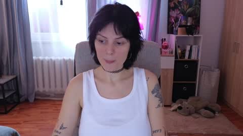 Snapshot of ariadna89 chatting on February 2025 12:27:02 PM Adriana online show from February 2025 12:27:02 PM