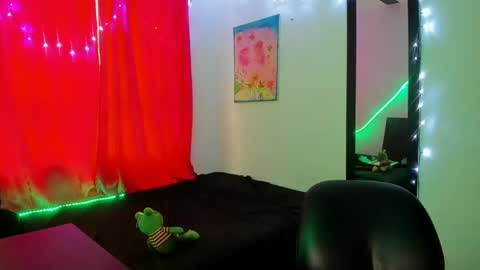 Snapshot of ariadna_4 chatting on March 2025 08:44:02 PM ariadna_4 online show from March 2025 08:44:02 PM