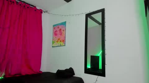 Snapshot of ariadna_4 chatting on March 2025 05:00:02 AM ariadna_4 online show from March 2025 05:00:02 AM