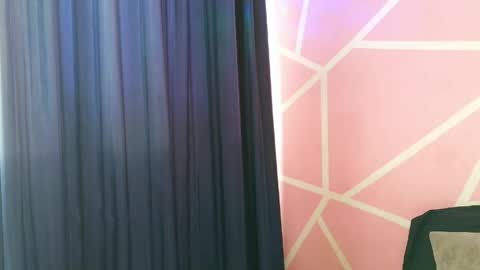 dafna lorens  online show from May 2026 07:00:01 PM