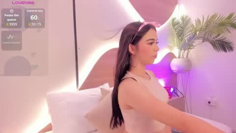 Snapshot of ariadna_boneville chatting on July 2026 02:26:02 AM A R I A D N A online show from July 2026 02:26:02 AM