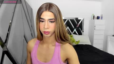 Snapshot of ariadna_dudamel chatting on November 2025 01:11:01 AM ariadna_dudamel online show from November 2025 01:11:01 AM