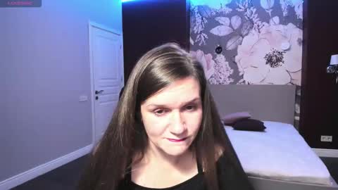 Snapshot of ariagrays chatting on October 2025 01:09:01 PM AriaGray online show from October 2025 01:09:01 PM