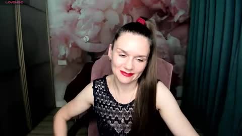 Snapshot of ariagrays chatting on November 2025 02:48:02 AM AriaGray online show from November 2025 02:48:02 AM