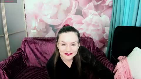 Snapshot of ariagrays chatting on June 2026 05:02:02 AM AriaGray online show from June 2026 05:02:02 AM