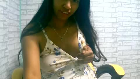 Snapshot of ariah13 chatting on June 2026 11:02:01 AM ariah13 online show from June 2026 11:02:01 AM